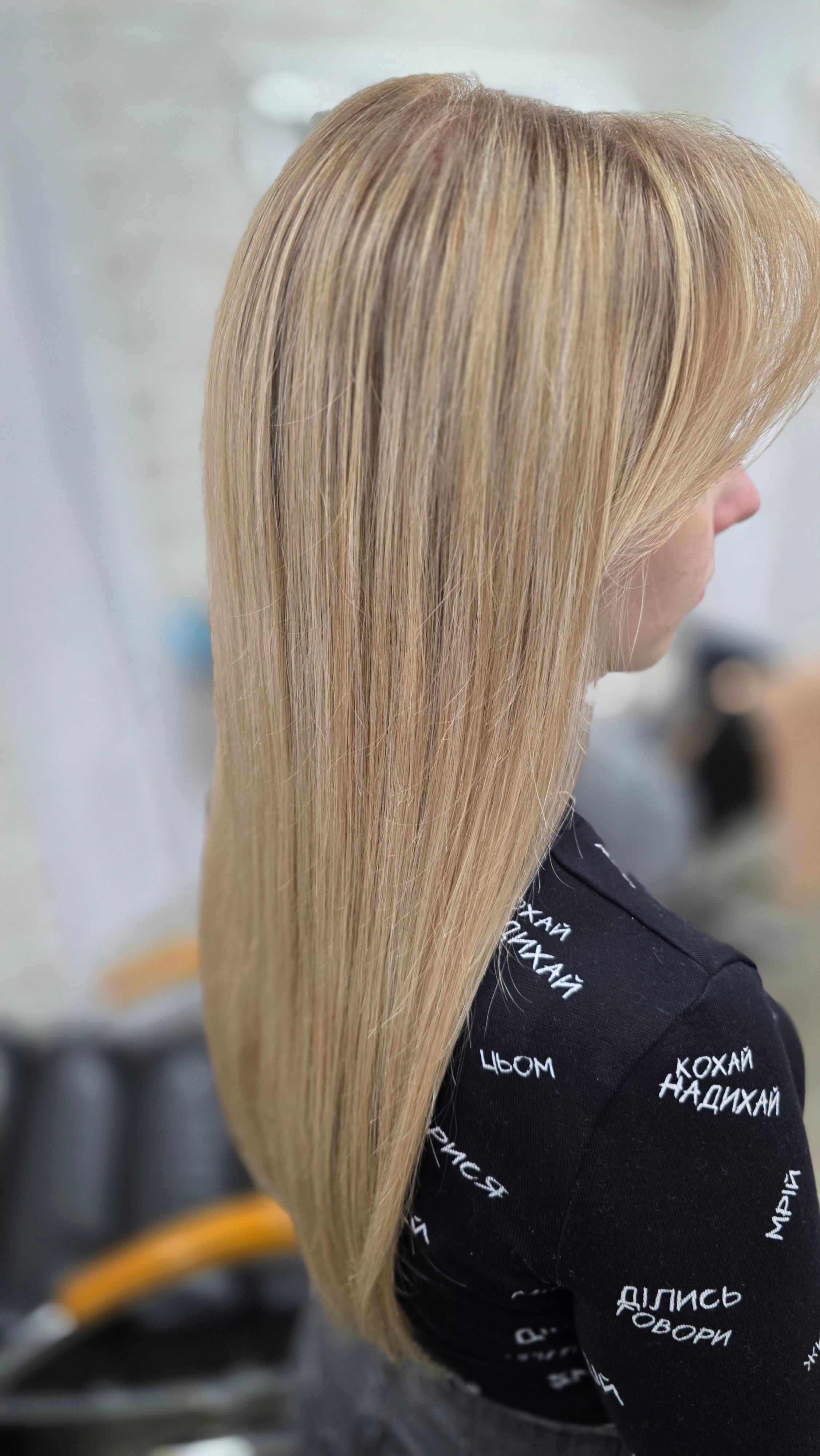 Стрижка на середнє волосся з чолкою укладка, фото - Перукар-колорист Эльвира Romsel