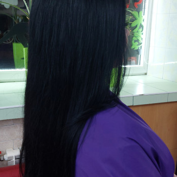 Однотонное окрашивание цвет волос брюнет омолаживающие женские стрижки, фото - Парикмахер Марина Бородина