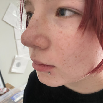 Бічний лабрет