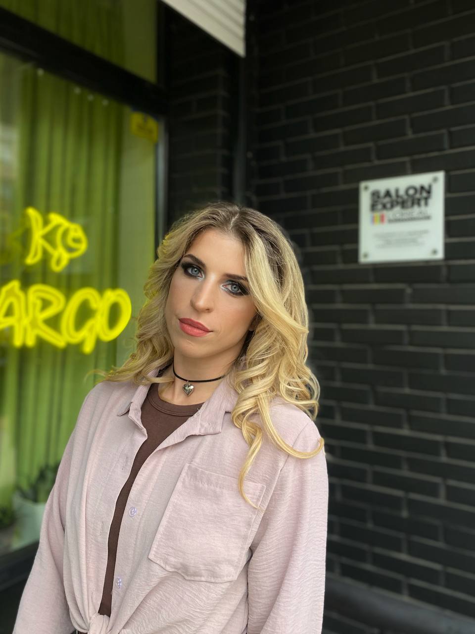 Вечерний макияж коктейльный для фотосессии, фото - Салон красоты Fargo