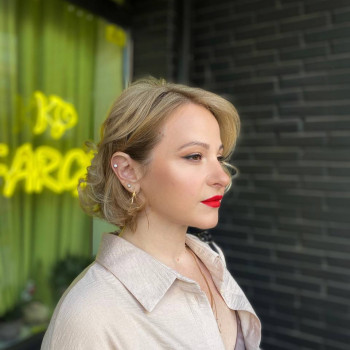 Вечерний макияж коктейльный с красной помадой, фото - Салон красоты Fargo