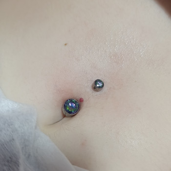 Пирсинг пупка