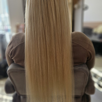 Нарошування натурального волосся