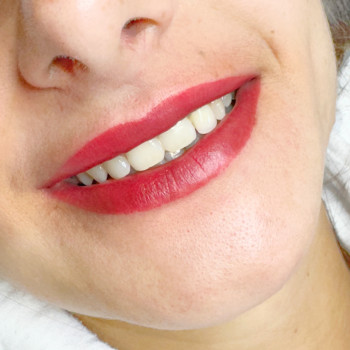 помадный прокрас губ