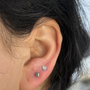 Додаткові проколи мочок вух мочок