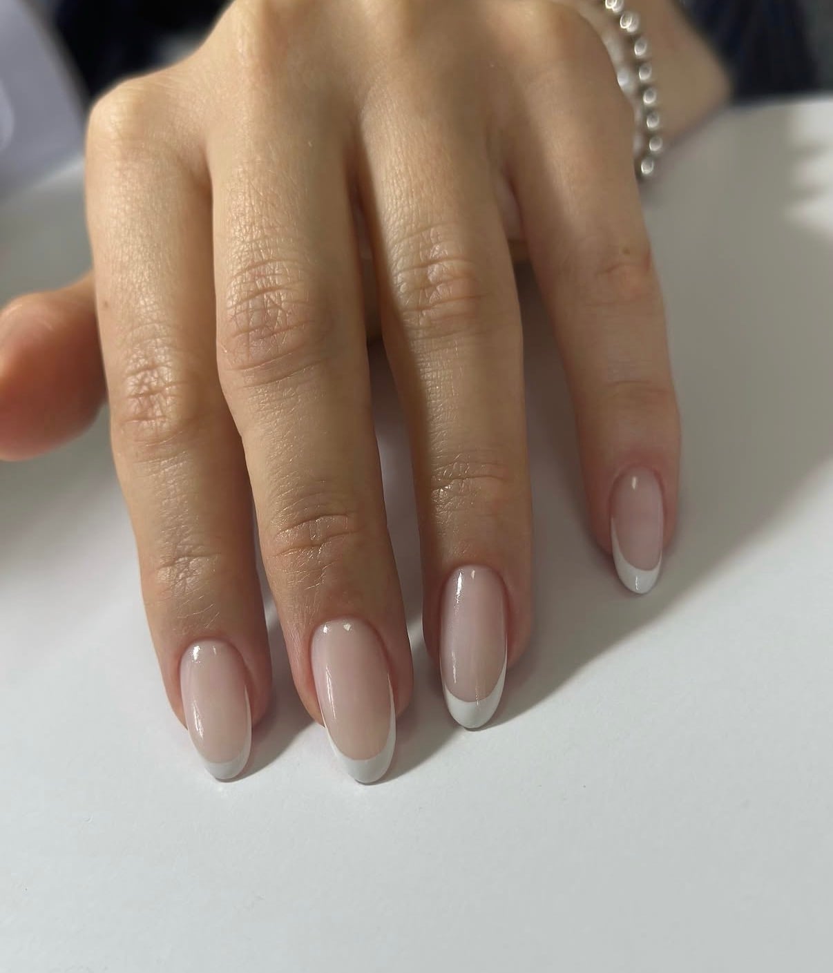 Классический маникюр миндаль молочный, фото - Мастер маникюра Юлія Ільченко
