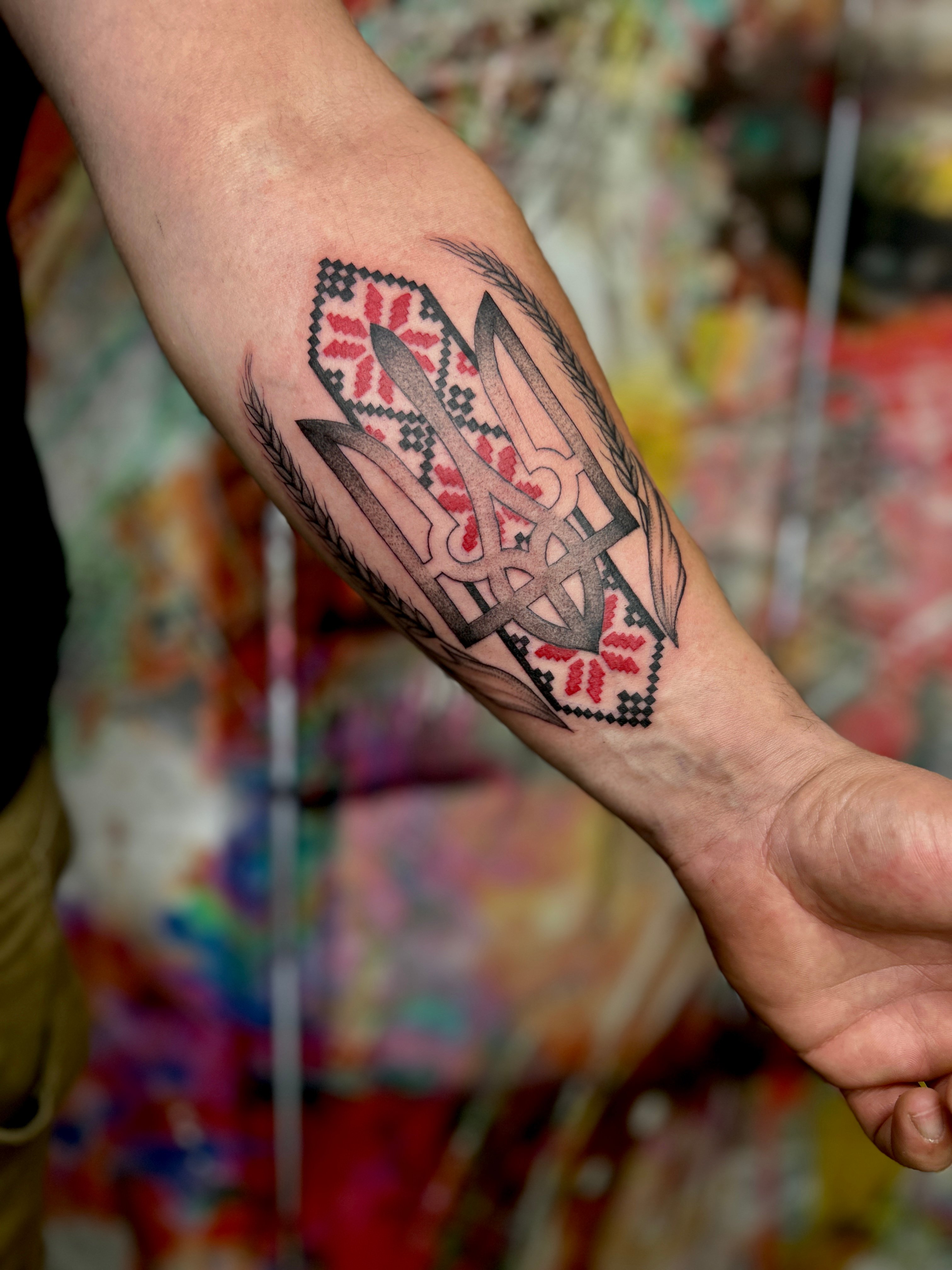 Для хлопців на руці геометрія, фото - Тату майстер Анастасія Тітарчук