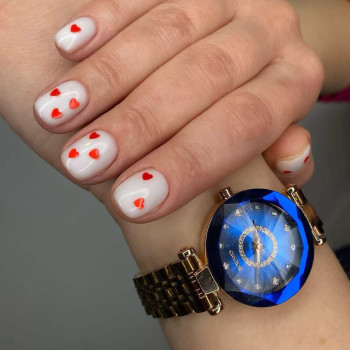 Молочный маникюр на день влюбленных 14 февраля, фото - Салон красоты Fargo