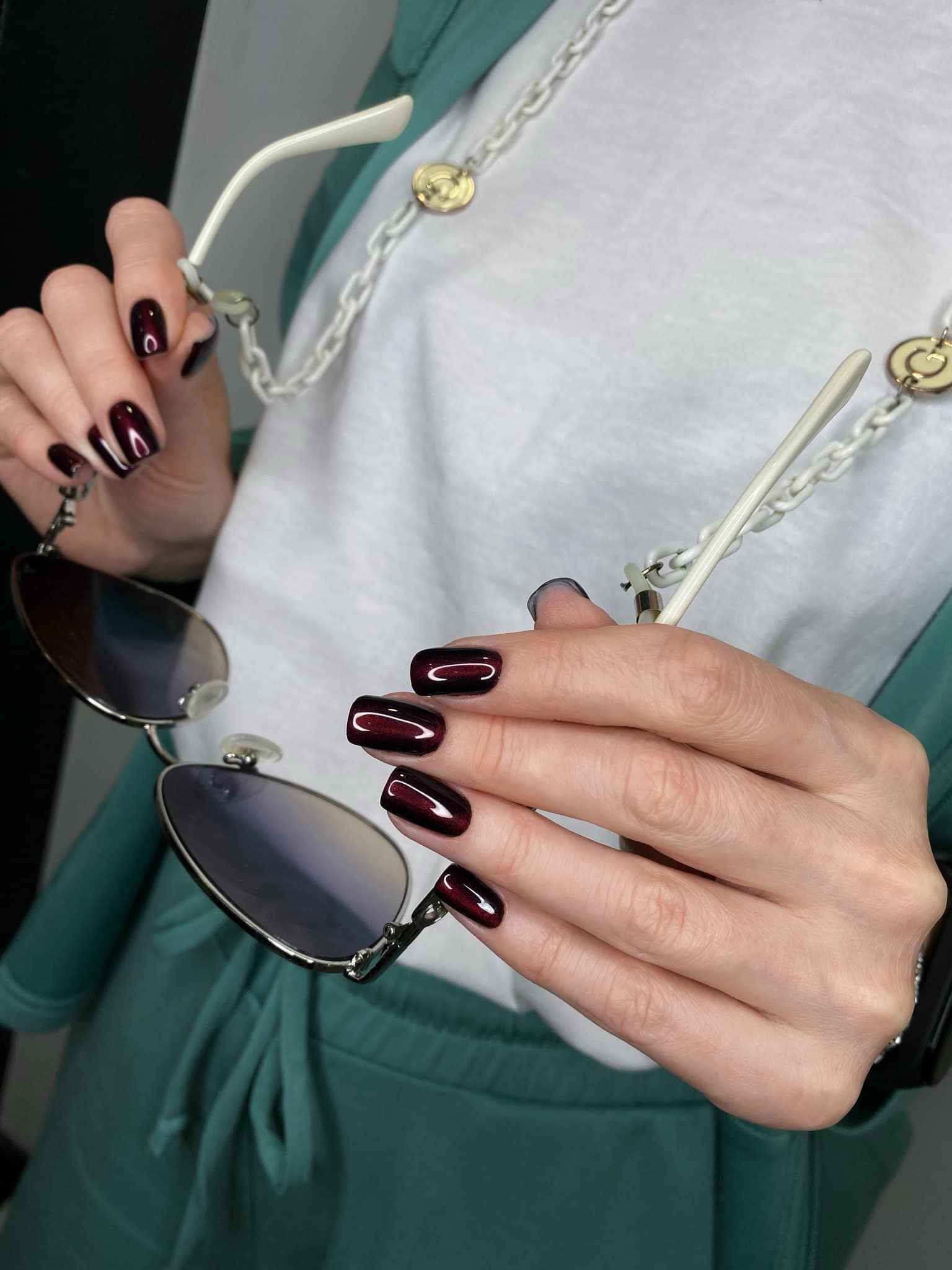 Манікюр котяче око металік магнітний, фото - Салон краси Fargo