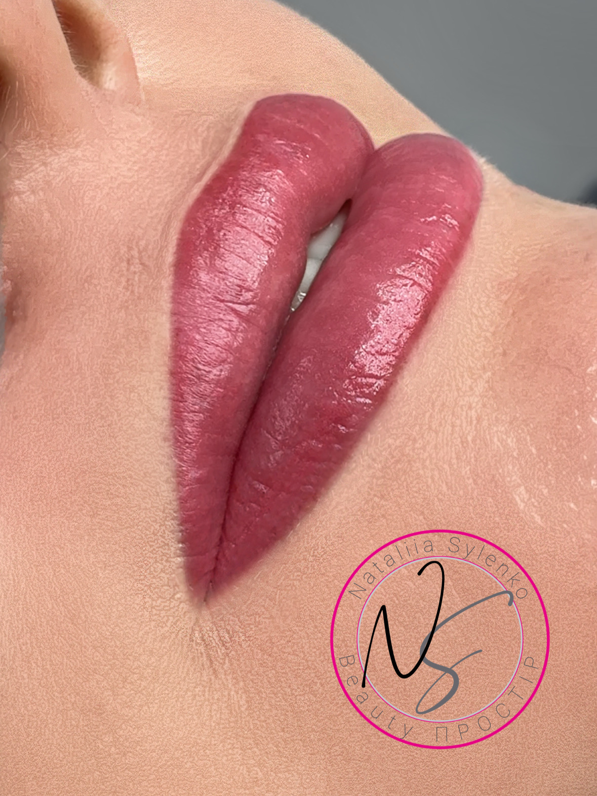 Перманент губ татуаж помадний, фото - Візажист Наталія Силенко
