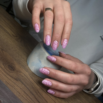 Нежный маникюр весна с блестками, фото - Мастер маникюра Катерина Мусієнко