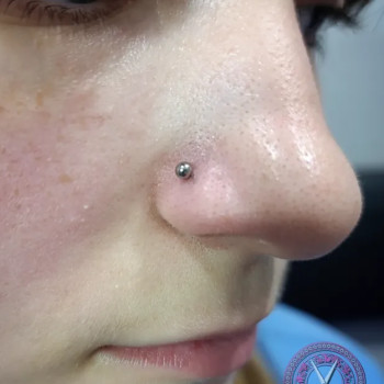 Пірсинг носа