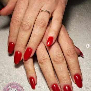 Нарощування манікюр гельлак