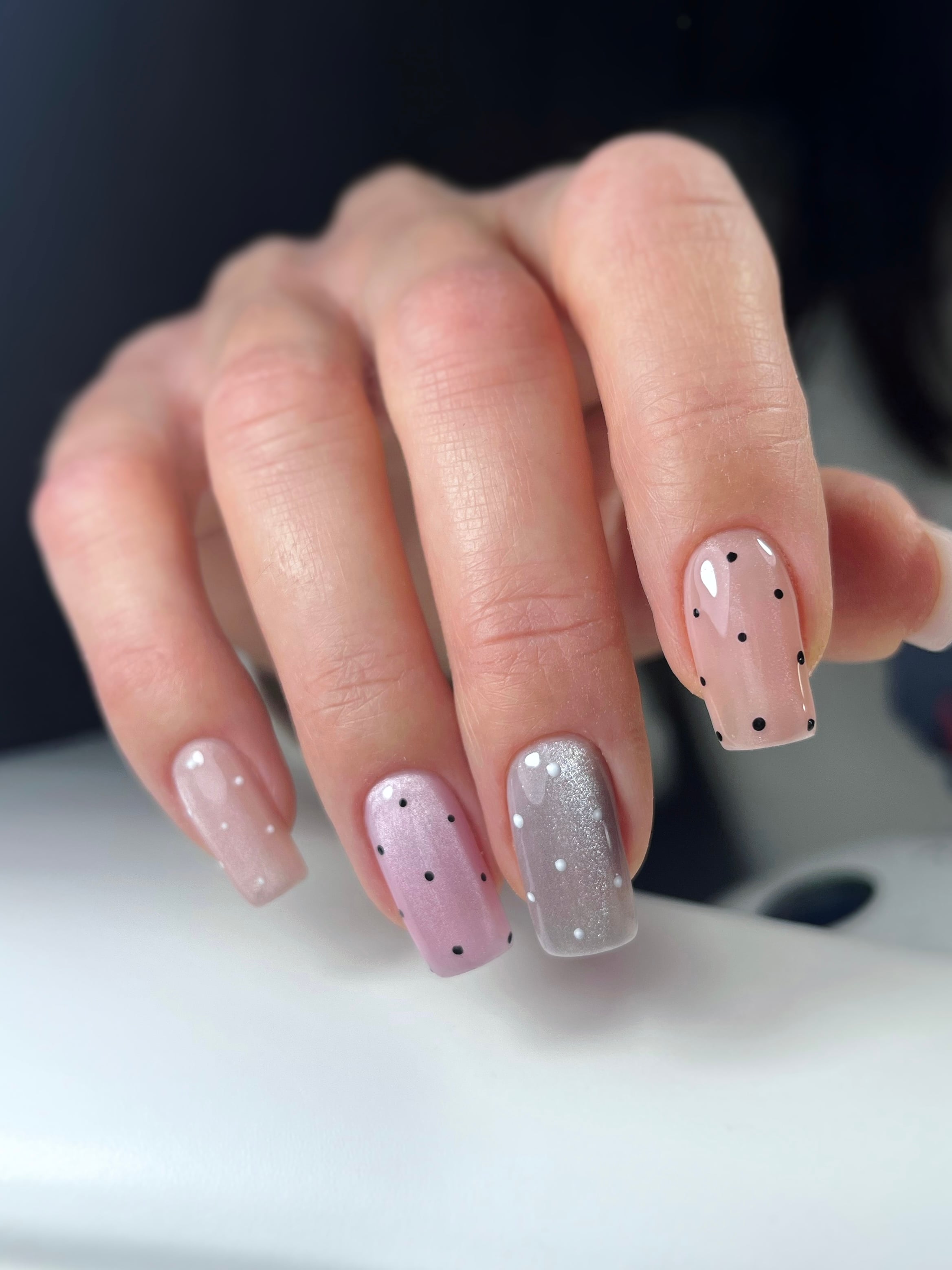 Манікюр котяче око світловідбивний з крапками, фото - Майстер манікюру Станіслава Артьомова