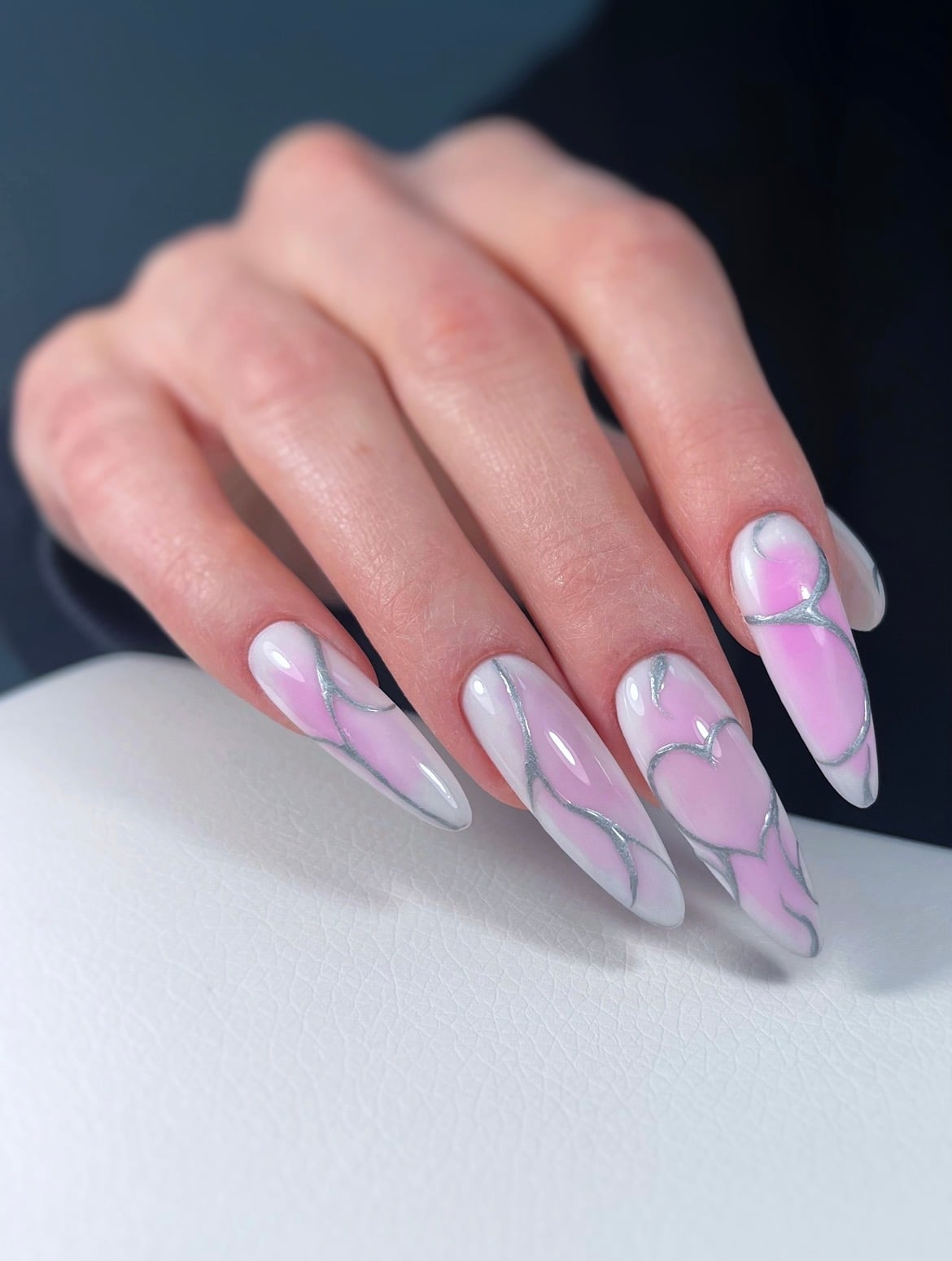 Білий манікюр рожевий на довгі нігті, фото - Майстер манікюру Станіслава Артьомова