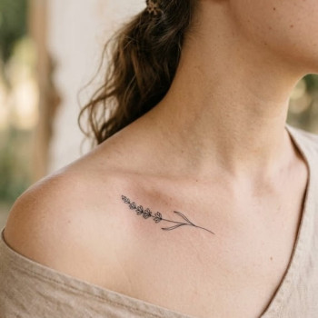 Тату для дівчат кольорові на ключиці, фото - Тату майстер Юлія Данилович