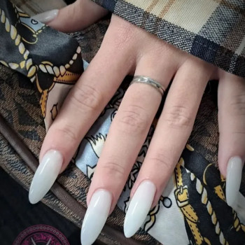 Нарощування манікюр гельлак