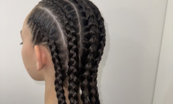 Плетіння кос Салон краси Backstage Одеса