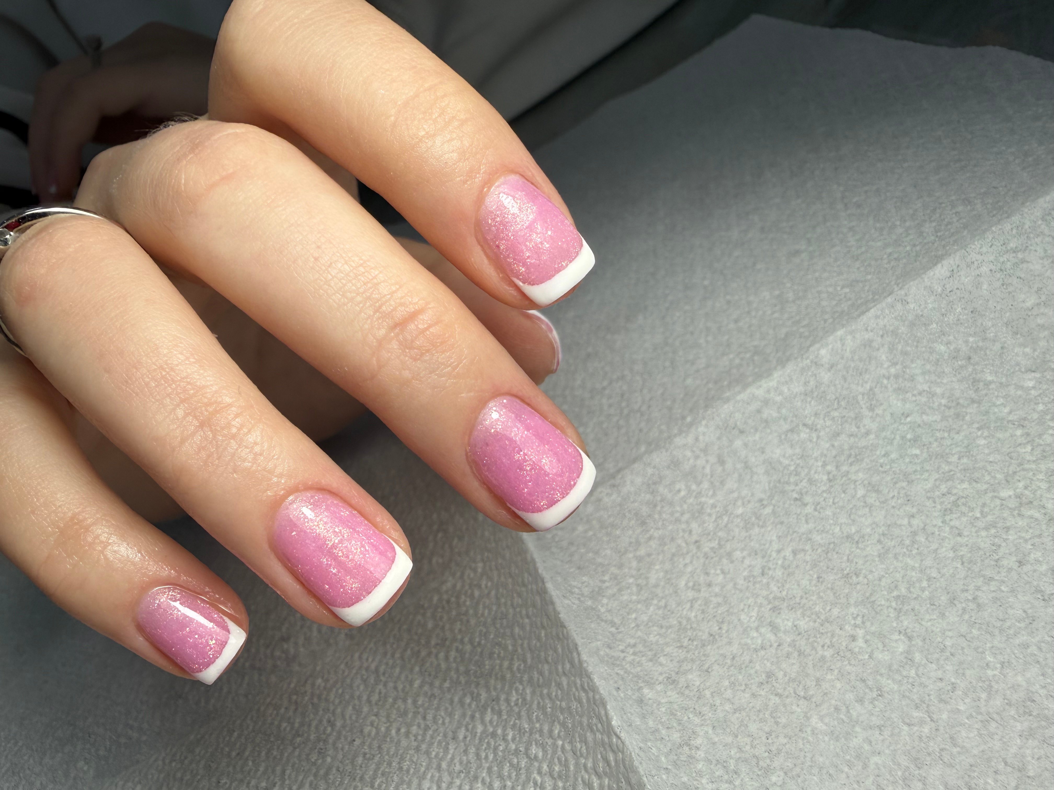 Білий манікюр ніжний рожевий, фото - Майстер манікюру Ольга Радонь