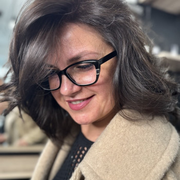 Стрижка каскад на середнє волосся лесенка, фото - Перукар Ірина Брачевская