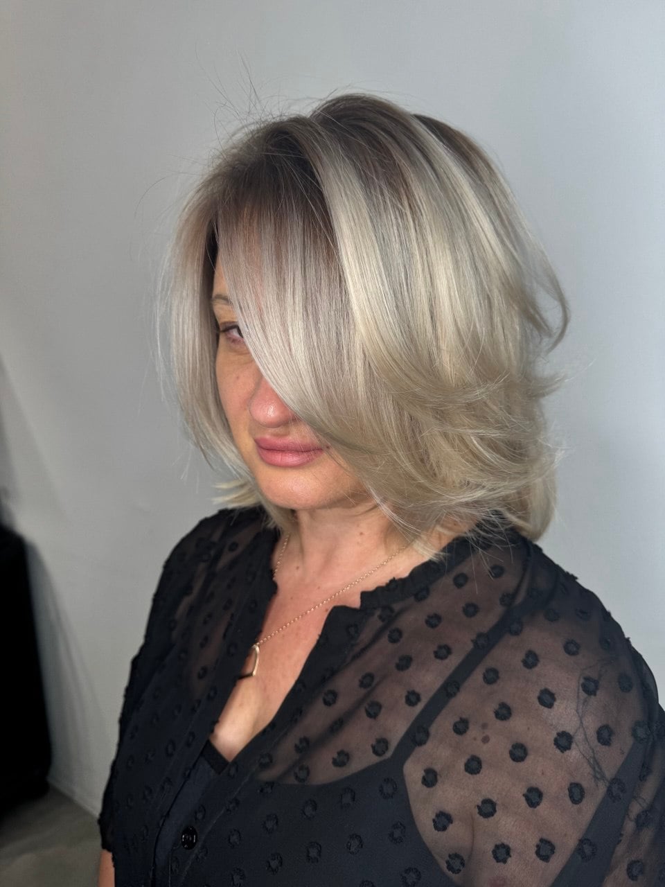 Стрижка каскад на середнє волосся лесенка, фото - Перукар Ірина Брачевская