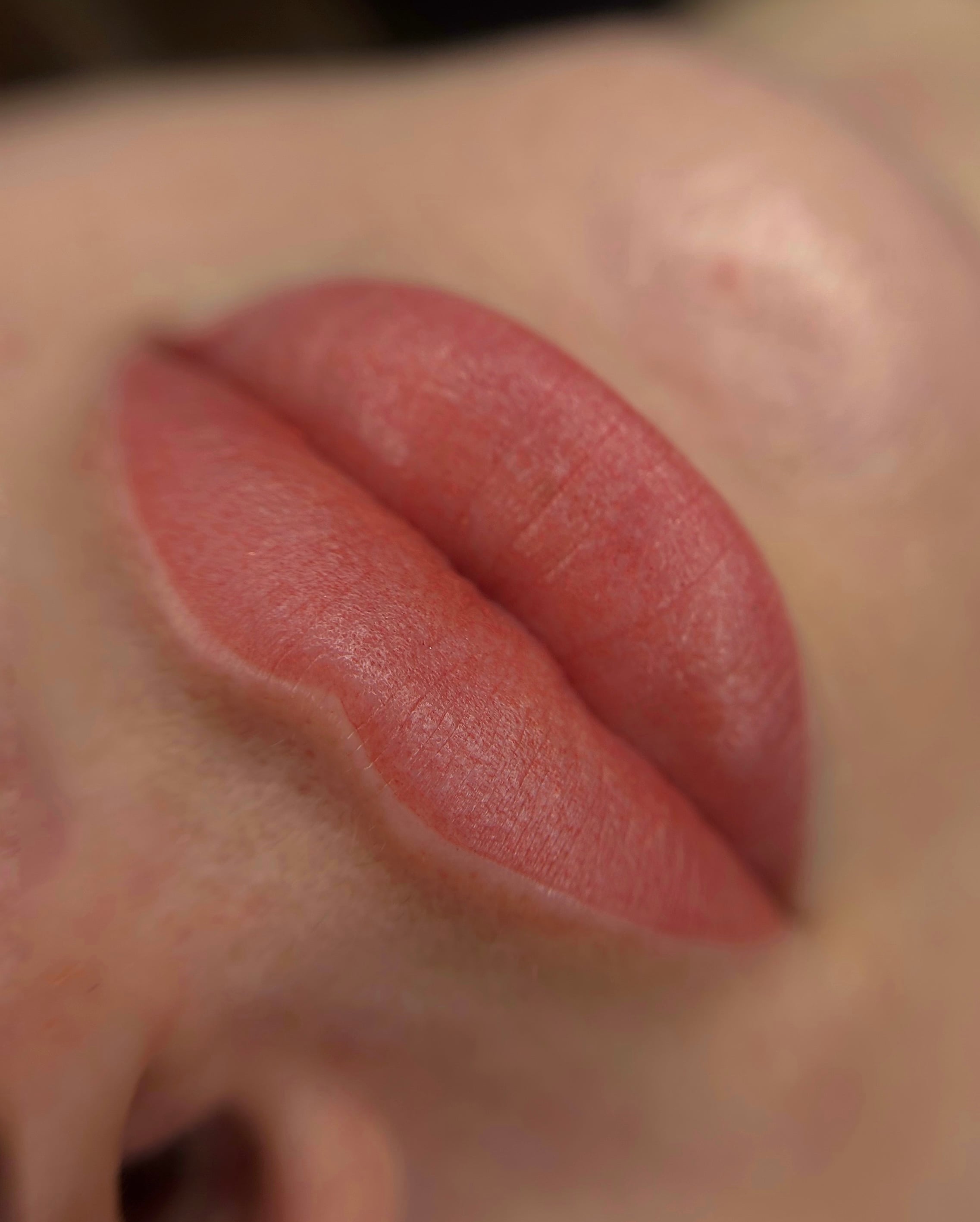 Акварельный татуаж губ перманент, фото - Мастер татуажа Дана