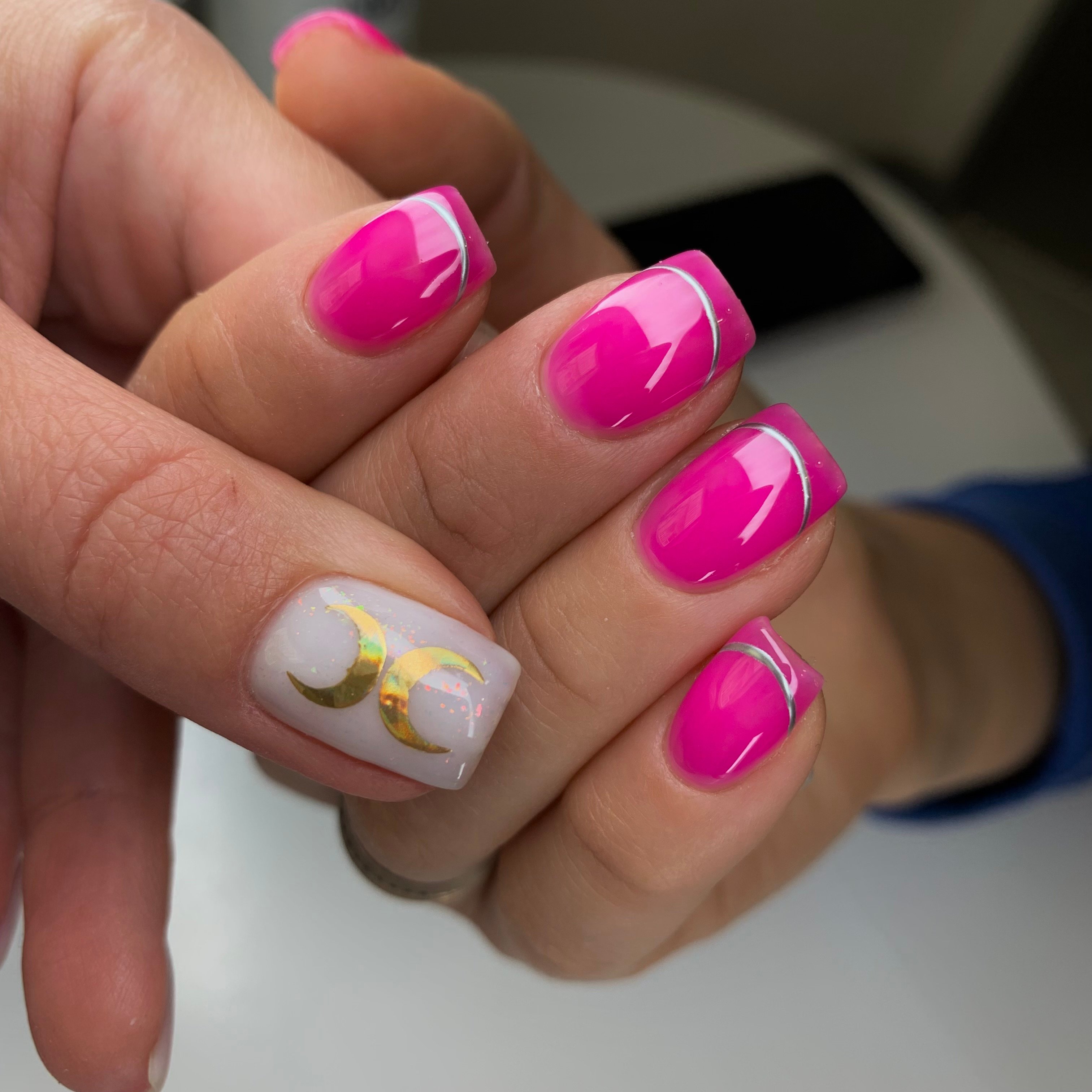 Білий манікюр рожевий малиновий, фото - Майстер манікюру Наталія Кулявец