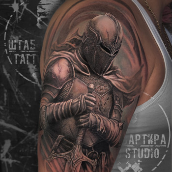 Фото с портфолио Штаб-Квартира Tattoo Studio