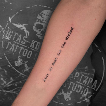 Фото с портфолио Штаб-Квартира Tattoo Studio