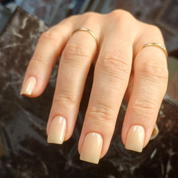 Нюдовий манікюр бежевий повсякденний, фото - Майстер манікюру Анастасія Рудич
