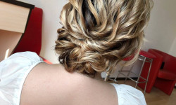 Прически (вечерние, свадебные, локоны) Преподаватель курсов красоты Елена Харьков