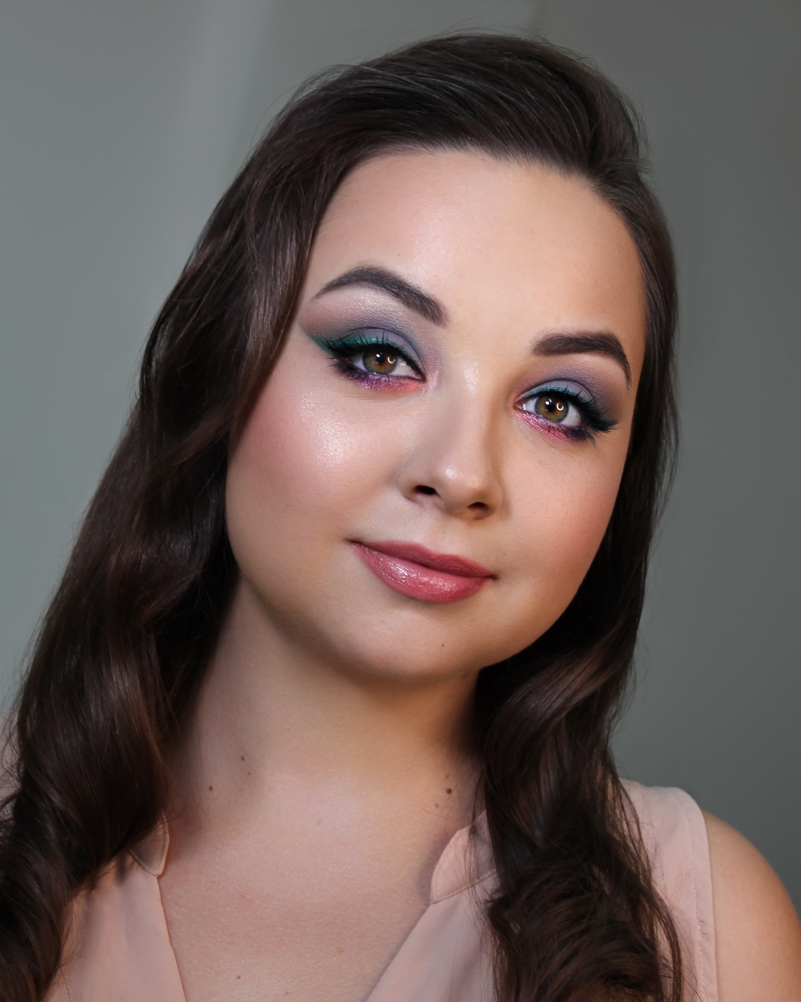 Вечерний макияж яркий коктейльный, фото - Преподаватель курсов красоты Елена Соседко