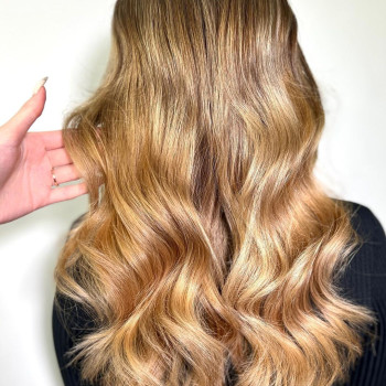 Фарбування в складній техніці балаяж