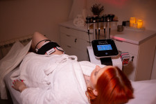 При купівлі курсу «Апаратна корекція фігури» за 5500 грн Ви отримуєте 12 процедур по 460 грн! Косметологічний центр МаКо Київ