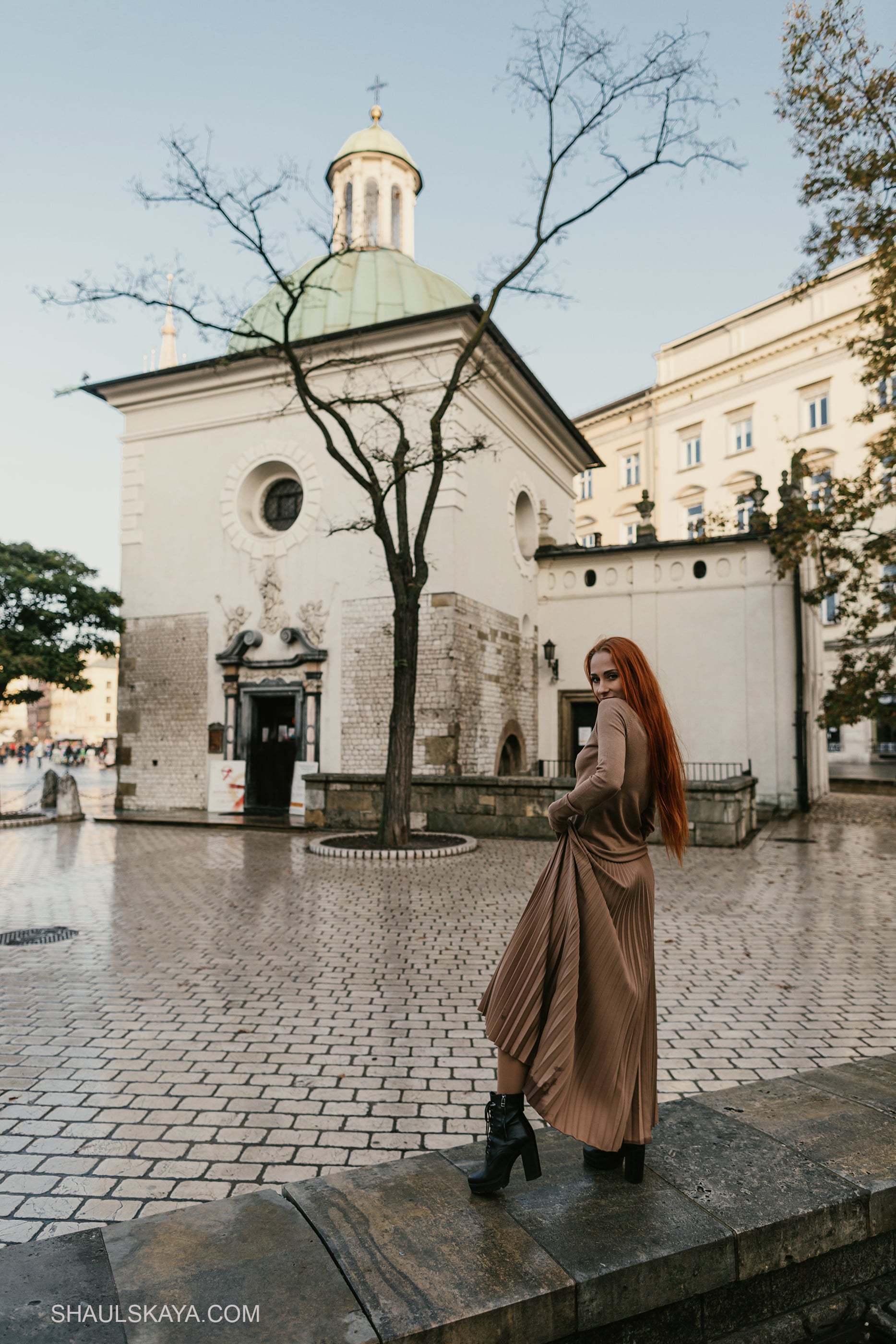 Стильна фотосесія у сукні місті, фото - Весільний фотограф Анна Шаульская