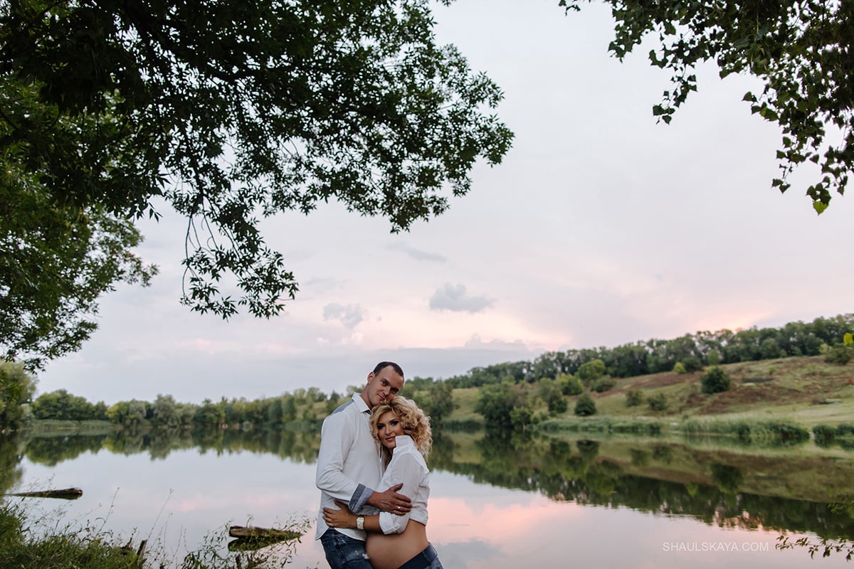 Фотосесія вагітності на природі пари, фото - Весільний фотограф Анна Шаульская