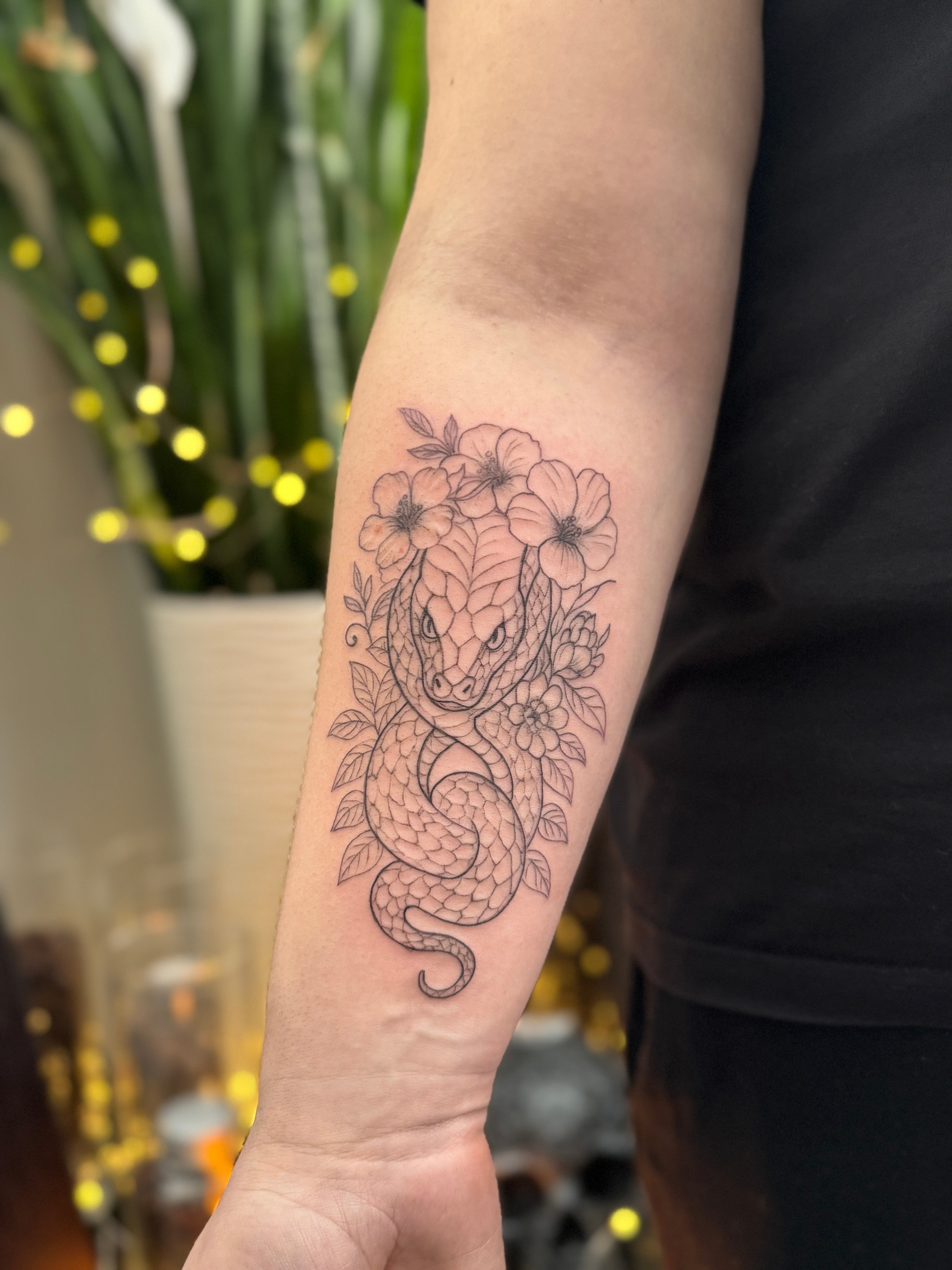 Змея на руке предплечье, фото - Тату мастер Светлана Тимошенко