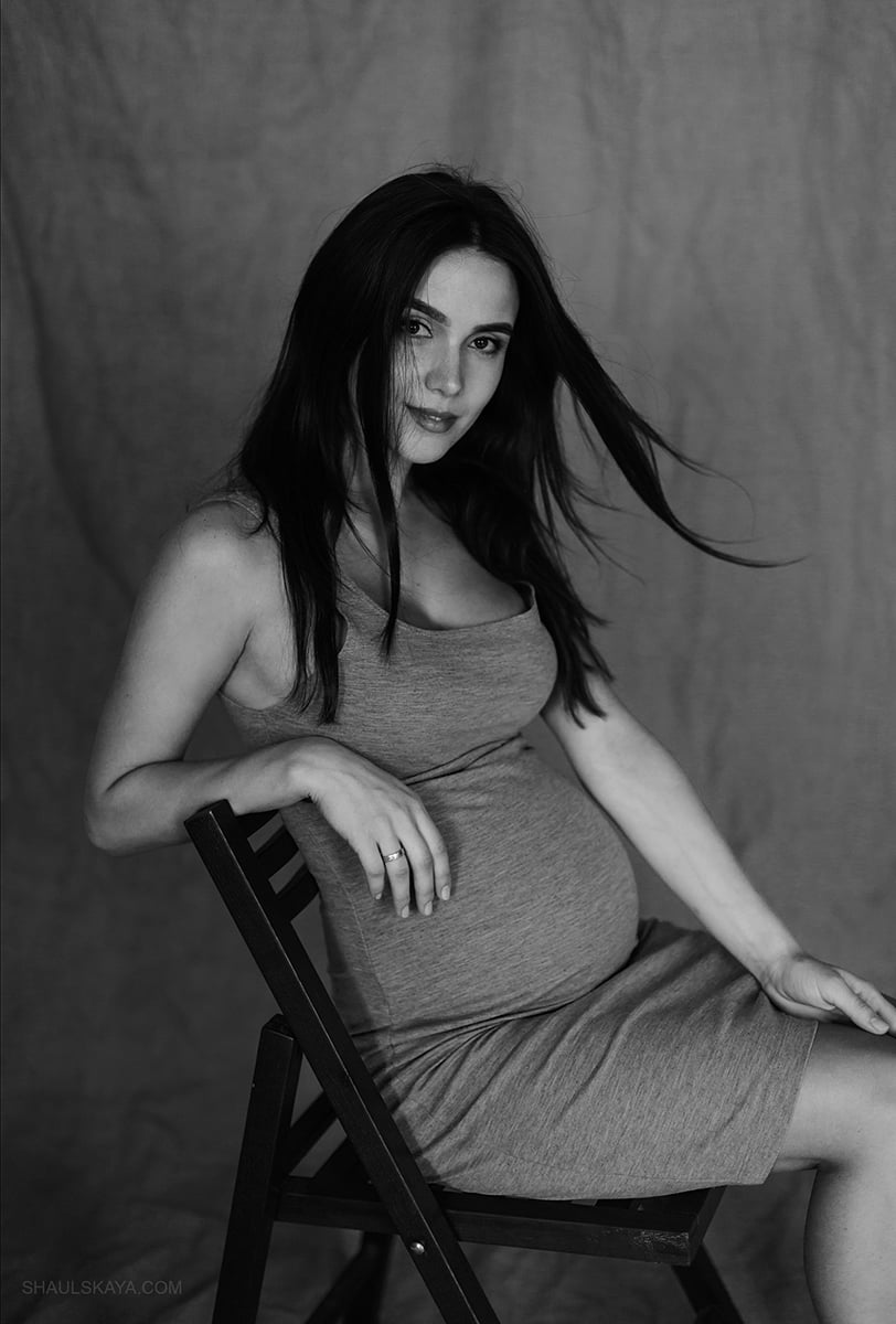 Фотосесія вагітності у студії чб, фото - Весільний фотограф Анна Шаульская