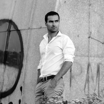 Мужская фотосессия для парня в рубашке, фото - Свадебный фотограф Анна Шаульская