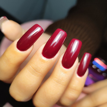 Бордовий манікюр на довгі нігті, фото - Майстер манікюру Любовь Гонтюк