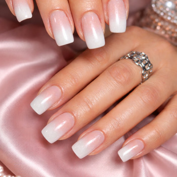 Ніжний манікюр весільний омбре, фото - Майстер манікюру Любовь Гонтюк