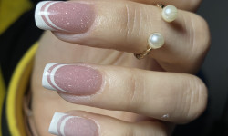  Мастер маникюра Любовь Бровары