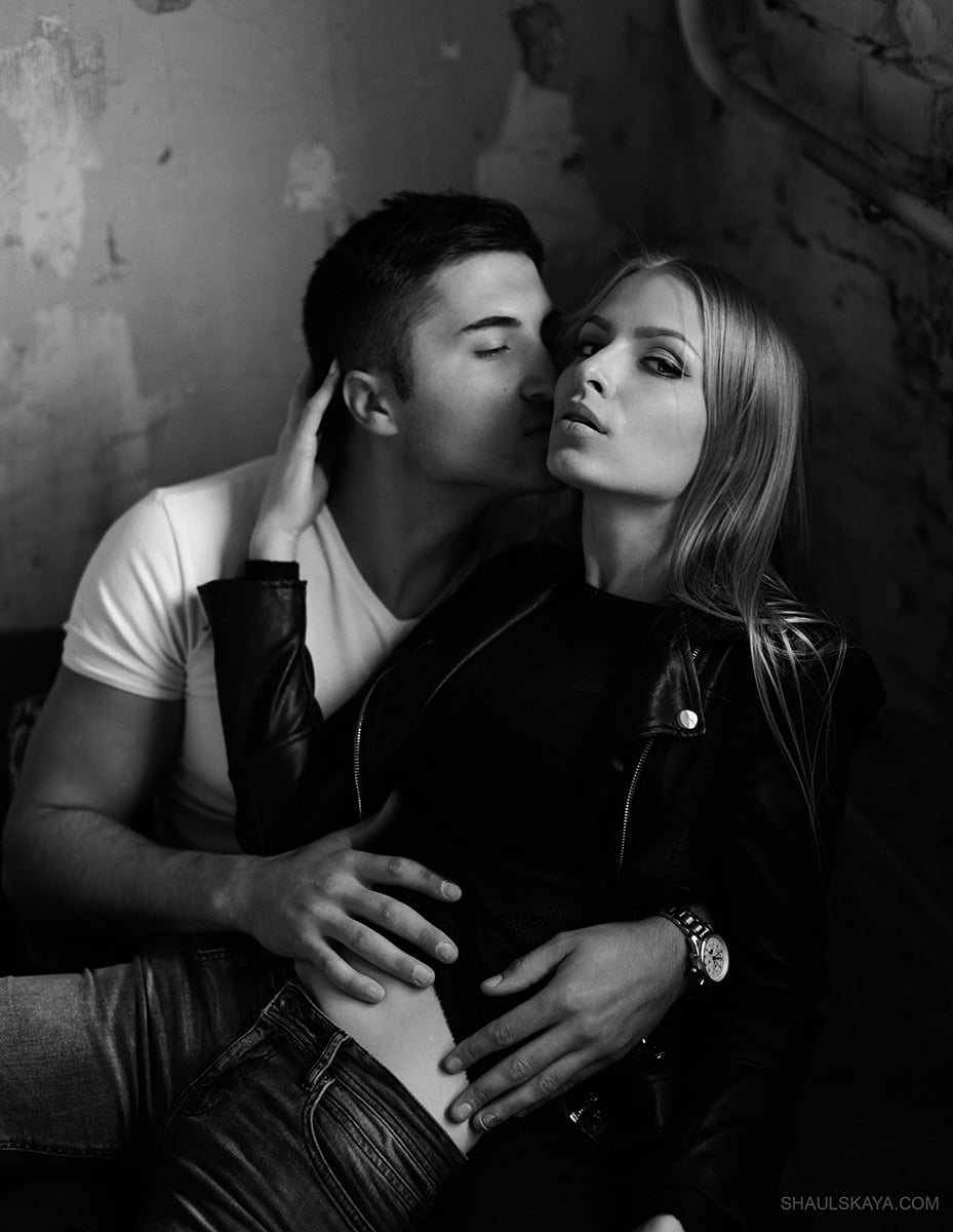 Еротична фотосесія пари стильна, фото - Весільний фотограф Анна Шаульская