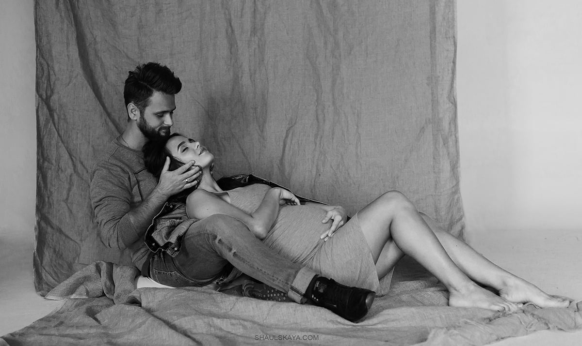 Фотосесія вагітності у студії пари, фото - Весільний фотограф Анна Шаульская