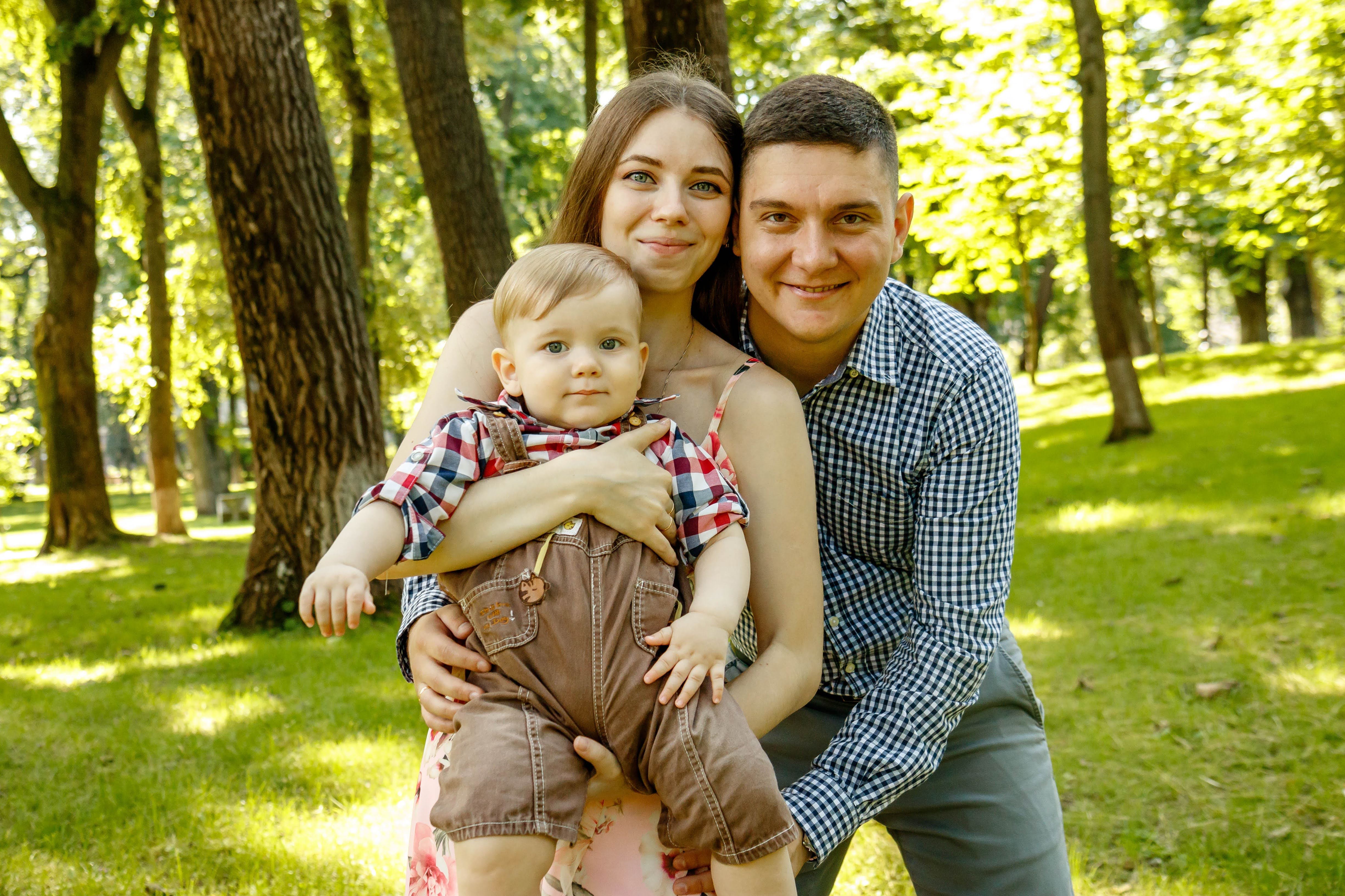 Сімейна фотосесія у парку весняна, фото - Фотограф Надія Струлева