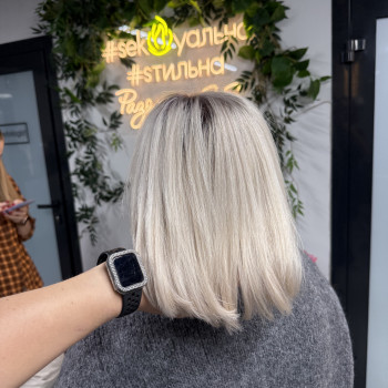 Блонд бежевий 🤎, фото - Перукар Наталі Костюкович