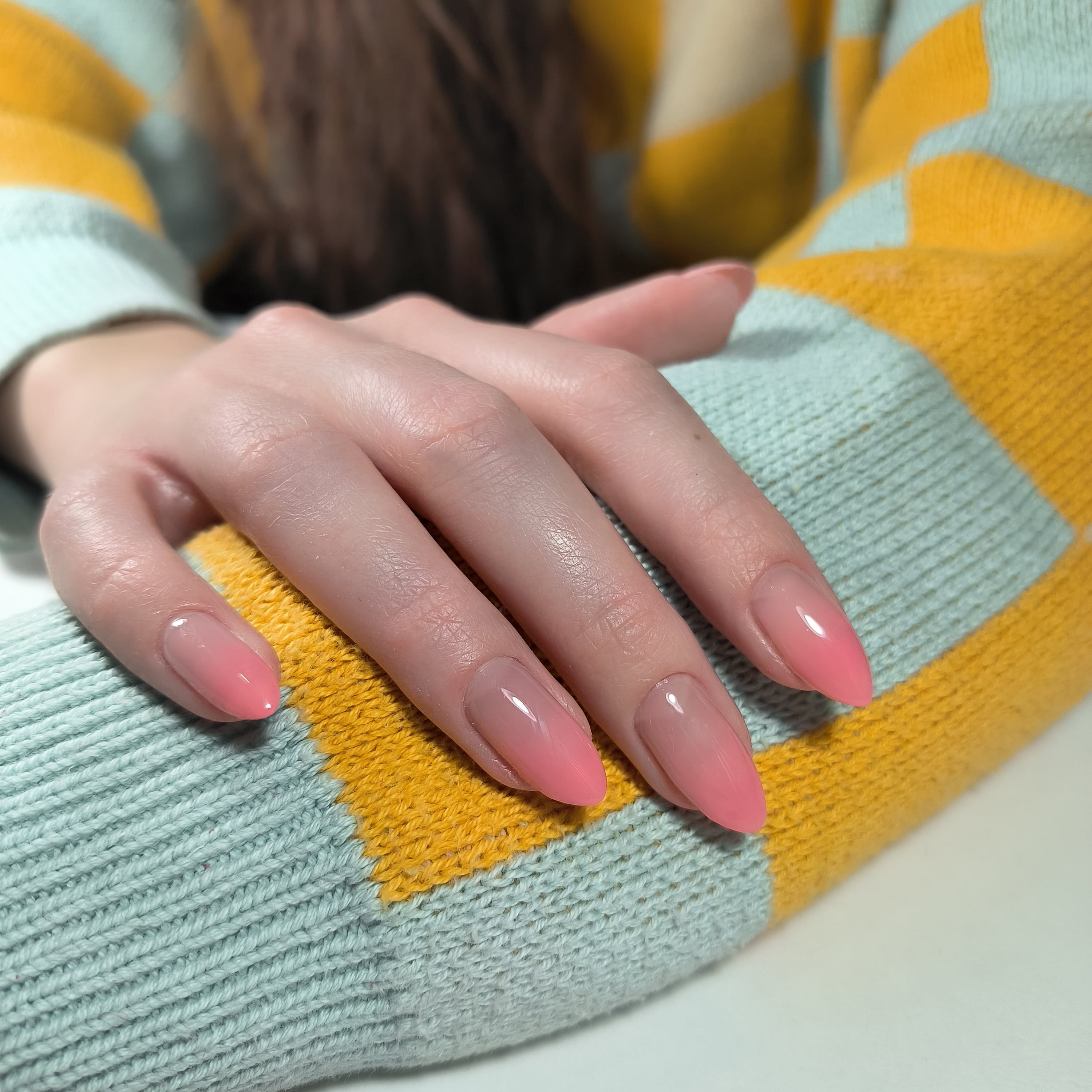 Маникюр омбре, фото - Ногтевая студия Crazy Nails Room