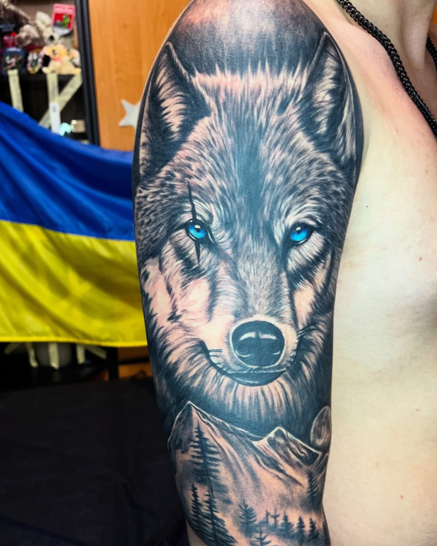 Для хлопців вовк на плечі, фото - Тату майстер Світлана Кулініч