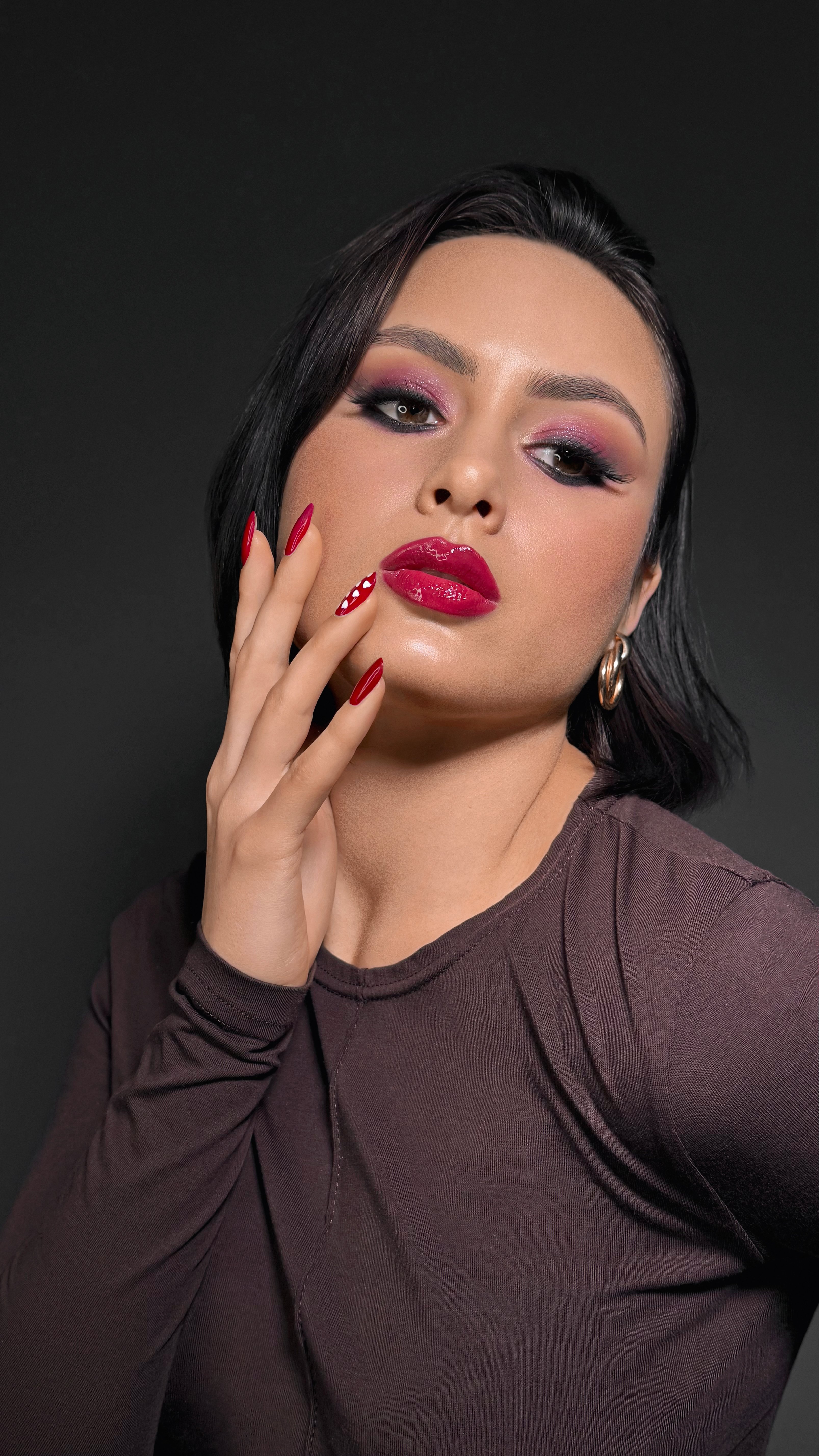 Вечірній макіяж яскравий губ, фото - Салон краси MD Beauty Expert