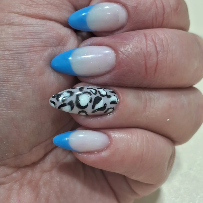 Белый маникюр французский с рисунком, фото - Мастер маникюра Дарья Базилевська